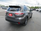 Used 2016 Toyota Highlander XLE image 3