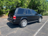Used 2002 Nissan Pathfinder LE image 3