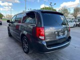 Used 2017 Dodge Grand Caravan SXT image 4