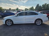 Used 2017 Volkswagen Passat 1.8T SEL Premium image 4