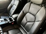 Certified 2024 Porsche Macan image 5