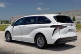 Used 2023 Toyota Sienna LE image 5