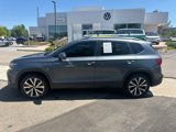 Certified 2022 Volkswagen Taos SE w/ Panoramic Sunroof Package image 2