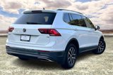 Used 2018 Volkswagen Tiguan SE w/ Panoramic Sunroof Package image 5