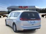 Certified 2024 Chrysler Pacifica Touring-L image 3