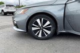 Used 2022 Nissan Altima 2.5 SL image 2