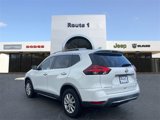 Used 2018 Nissan Rogue SV image 5