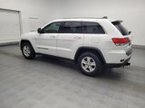 Used 2017 Jeep Grand Cherokee Laredo image 3