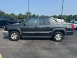 Used 2004 Chevrolet Avalanche Z71 w/ Preferred Equipment Group image 2