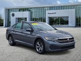 Used 2023 Volkswagen Jetta SE w/ Panoramic Sunroof Package image 3