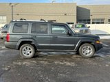 Used 2008 Jeep Commander Limited w/ Trailer Tow Group IV image 2