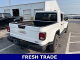Used 2022 Jeep Gladiator Overland w/ Popular Equipment Package image 3