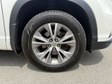 Used 2015 Toyota Highlander XLE image 4