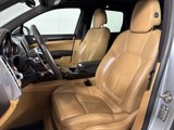 Used 2017 Porsche Cayenne S image 5
