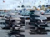 Used 2020 Ford Escape Titanium image 3