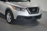 Used 2020 Nissan Kicks S image 4