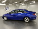 Used 2023 Hyundai Elantra SE image 2