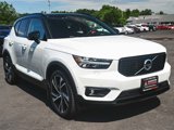 Used 2019 Volvo XC40 T5 R-Design image 3