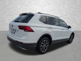 Used 2020 Volkswagen Tiguan SE w/ Panoramic Sunroof Package image 2