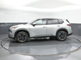 Used 2024 Nissan Rogue SV image 2
