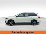 Used 2017 Nissan Pathfinder Platinum image 2