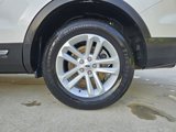 Used 2017 Ford Explorer XLT w/ Equipment Group 202A image 5