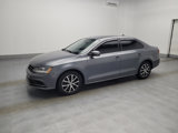 Used 2018 Volkswagen Jetta SE image 2