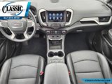 Used 2022 GMC Terrain SLT w/ Infotainment Package II image 2