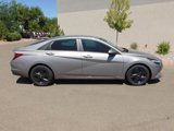Used 2021 Hyundai Elantra SEL image 3