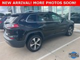 Used 2019 Jeep Cherokee Limited image 3