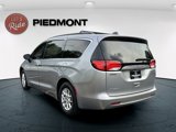 Used 2021 Chrysler Voyager Lxi image 6
