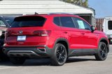 Certified 2022 Volkswagen Taos SE image 5
