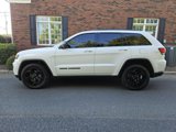 Used 2020 Jeep Grand Cherokee Laredo image 2