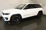 Used 2023 Jeep Grand Cherokee Limited w/ Black Appearance Package image 2