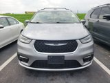 Used 2021 Chrysler Pacifica Touring-L image 2