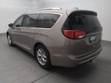 Used 2018 Chrysler Pacifica Touring-L w/ Tire & Wheel Group image 5