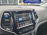 Used 2019 Jeep Cherokee Limited image 5