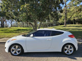 Used 2012 Hyundai Veloster image 3