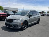 New 2025 Chrysler Pacifica Select image 2