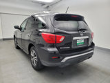 Used 2018 Nissan Pathfinder S image 5