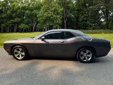 Used 2015 Dodge Challenger SXT image 3