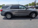 Used 2023 Ford Explorer XLT w/ Equipment Group 202A image 3