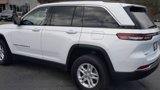 Used 2023 Jeep Grand Cherokee Laredo image 2
