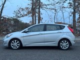 Used 2013 Hyundai Accent SE image 2