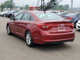 Used 2016 Hyundai Sonata SE image 2