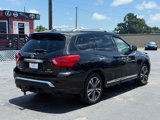 Used 2017 Nissan Pathfinder Platinum image 5