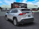Used 2023 Toyota RAV4 XLE Premium image 5