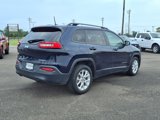 Used 2016 Jeep Cherokee Sport image 2