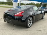 Used 2009 Nissan 370Z Touring image 3