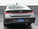 Certified 2024 Hyundai Elantra SE image 4